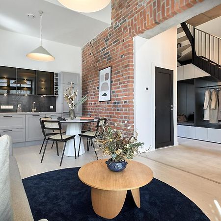 High Ceiling Loft With Its Own Backyard And A Terrace Lejlighed Tallinn Eksteriør billede