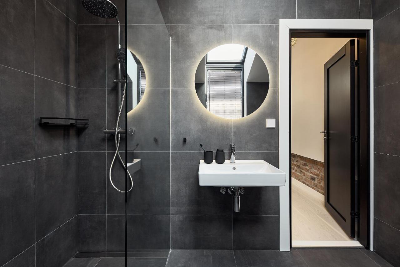 High Ceiling Loft With Its Own Backyard And A Terrace Lejlighed Tallinn Eksteriør billede