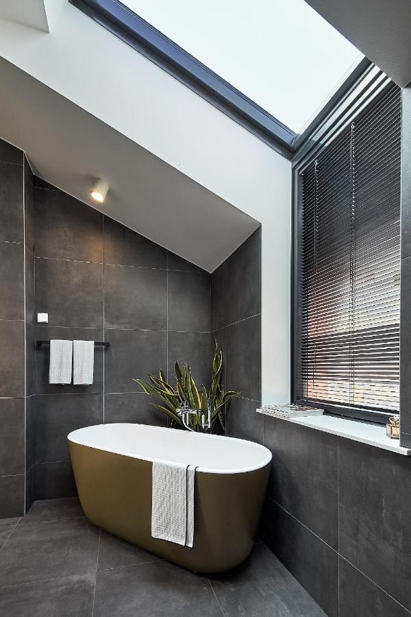 High Ceiling Loft With Its Own Backyard And A Terrace Lejlighed Tallinn Eksteriør billede
