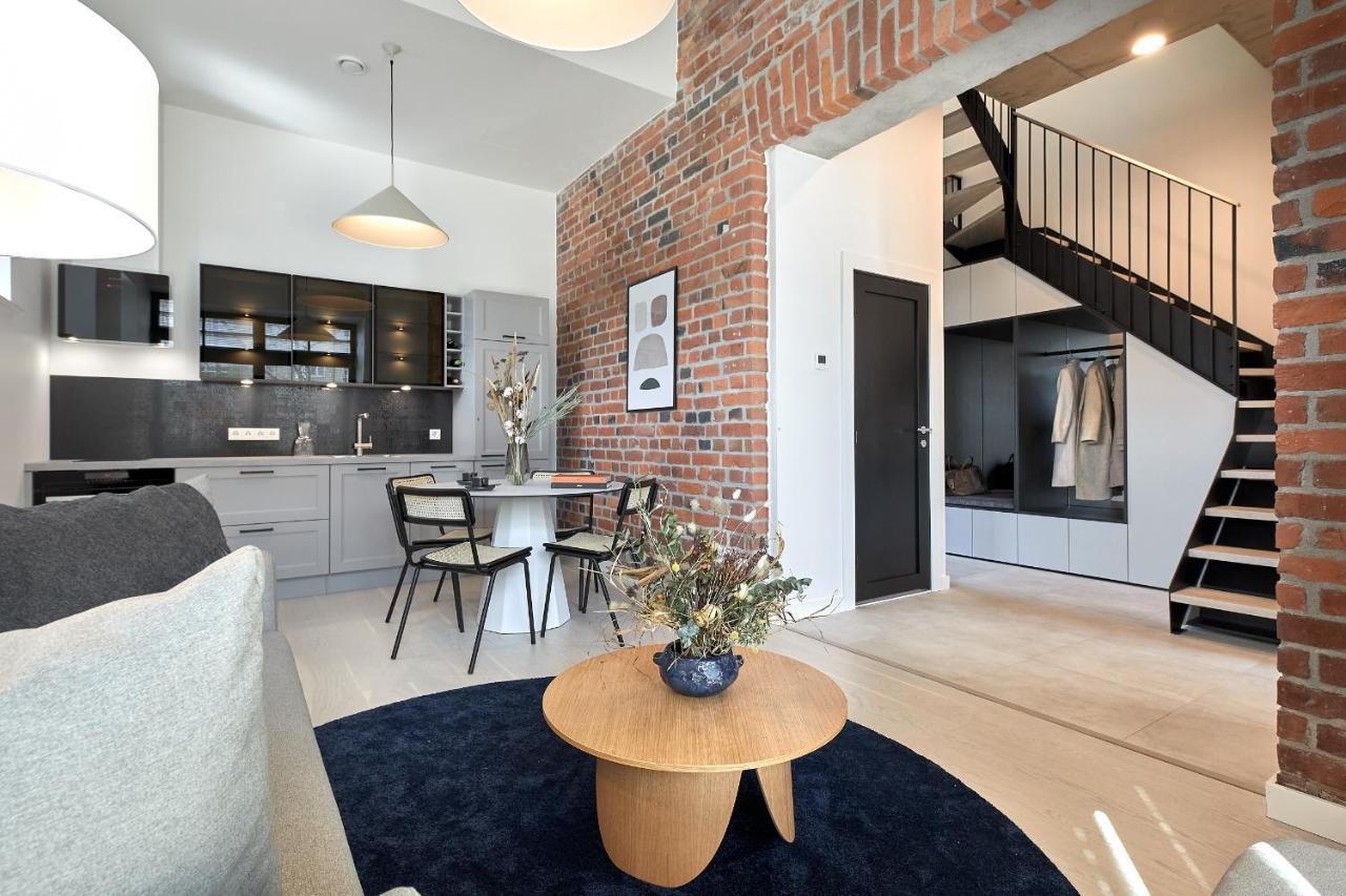 High Ceiling Loft With Its Own Backyard And A Terrace Lejlighed Tallinn Eksteriør billede