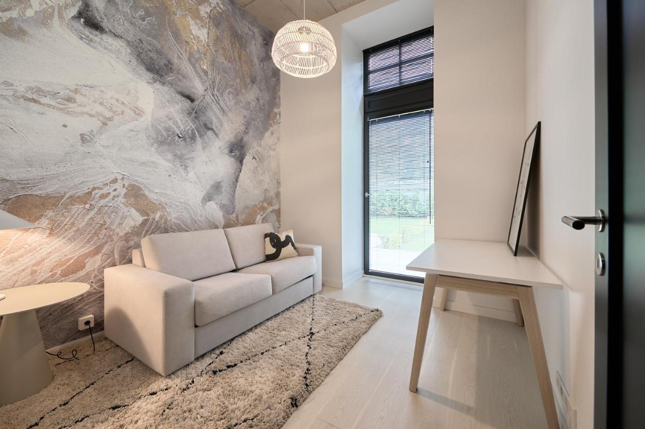 High Ceiling Loft With Its Own Backyard And A Terrace Lejlighed Tallinn Eksteriør billede