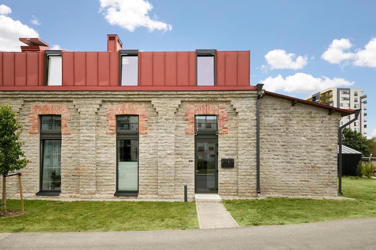 High Ceiling Loft With Its Own Backyard And A Terrace Lejlighed Tallinn Eksteriør billede