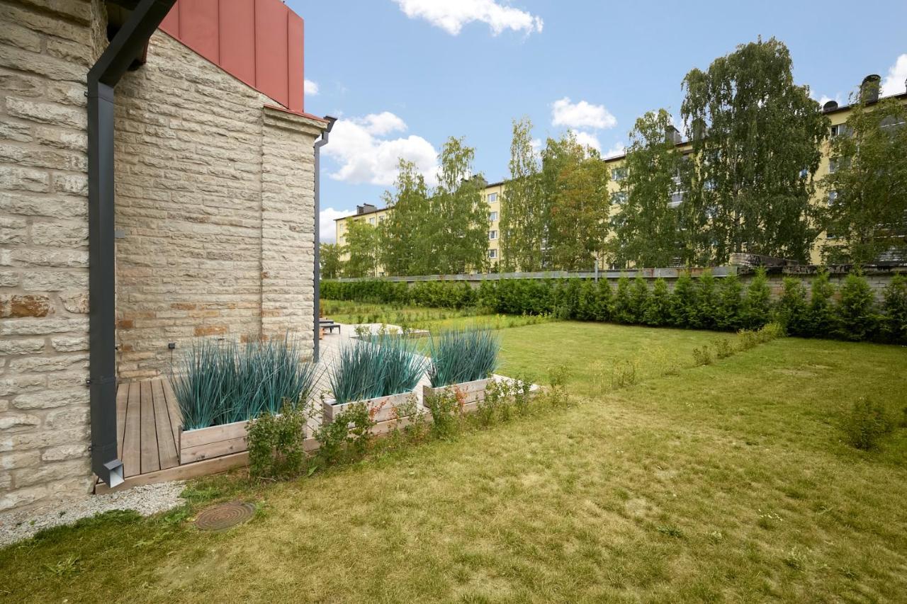 High Ceiling Loft With Its Own Backyard And A Terrace Lejlighed Tallinn Eksteriør billede